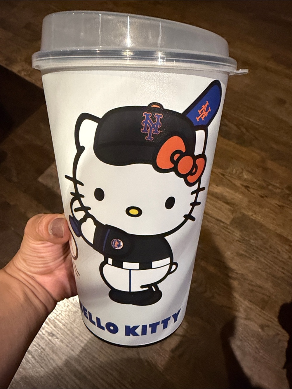 Mets Hello Kitty Black and White refillable Stadium cup featuring 2 images